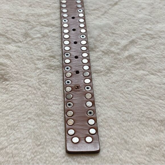 Timberland Brown Leather Belt With Silver Rivets Size Medium - Picture 6 of 9